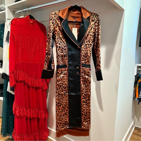 BNWT- We are HAH Solo Robe - Picture 8 of 13